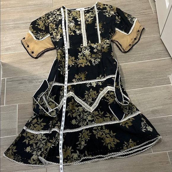 Let me be dress excellent condition - Picture 9 of 10